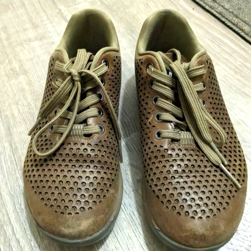 NoBull Leather Sneakers size 8